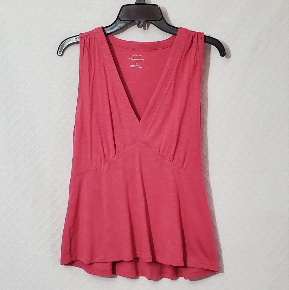 Salmon Pink Tank Size Small NEW